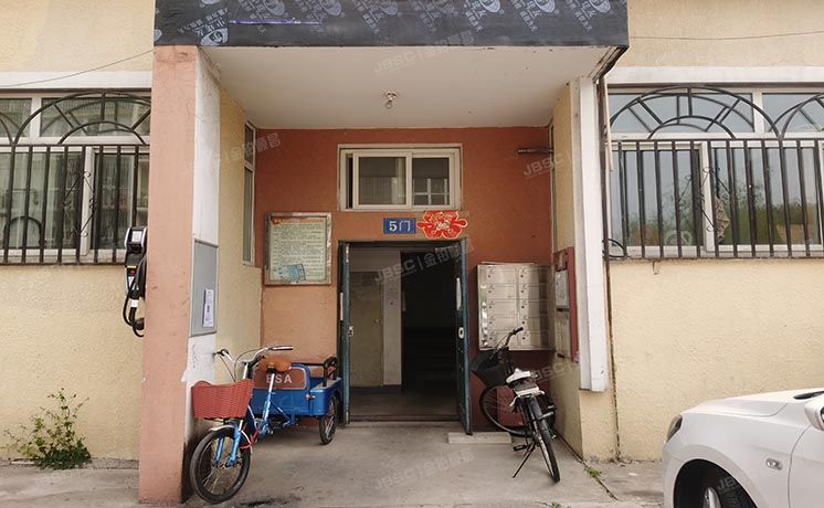 顺义区 港馨家园47号楼3层五单元302（港馨家园）