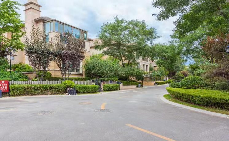 海淀区 冷泉林语山庄一区32号楼-1至2层01（西山林语）别墅