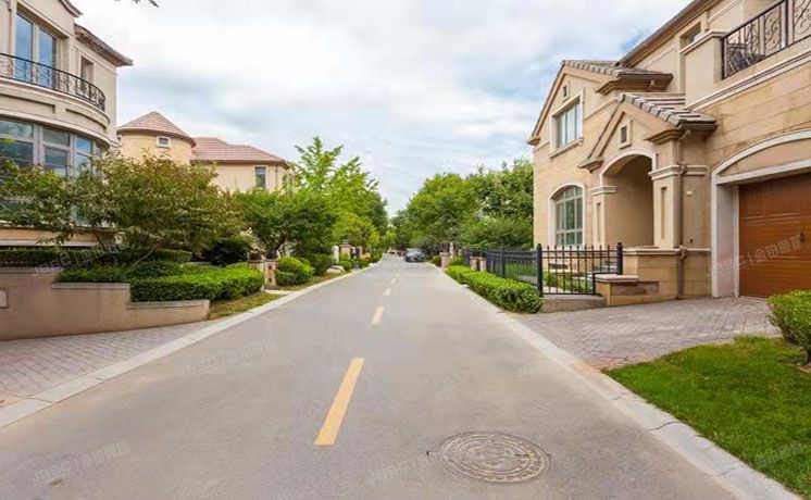 海淀区 冷泉林语山庄一区32号楼-1至2层01（西山林语）别墅