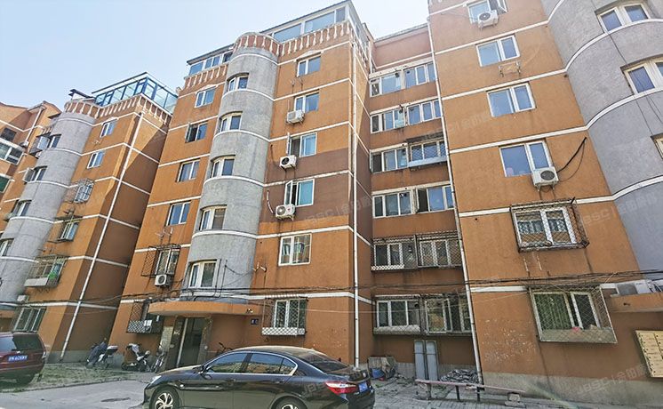 顺义区 樱花园三区8号楼4层四单元402号（樱花园三区）