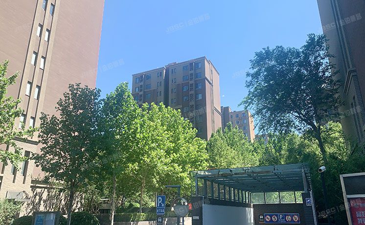 丰台区 万科中粮假日10号楼8-9层1单元802号