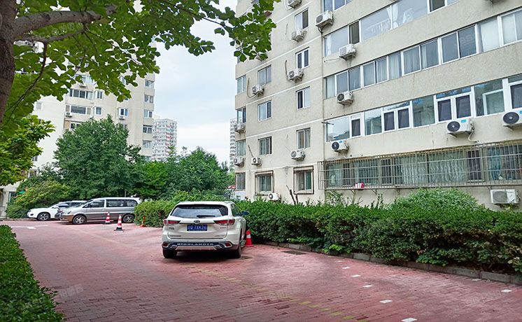 海淀区 北洼西里28号楼1层106（双紫小区）