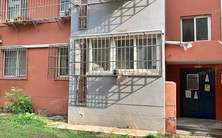 昌平区 回龙观镇龙禧苑二区15号楼1层3单元101号（龙禧苑二区）经适房