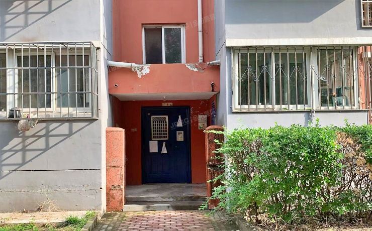 昌平区 回龙观镇龙禧苑二区15号楼1层3单元101号（龙禧苑二区）经适房