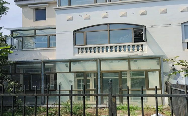 延庆区 温泉馨苑7号楼1至3层102（温泉馨苑）别墅