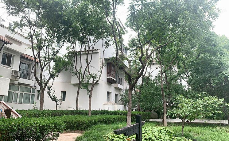 经济技术开发区 凉水河一街37号院21号楼1层甲单元102+储藏室、1车库（赢海庄园）