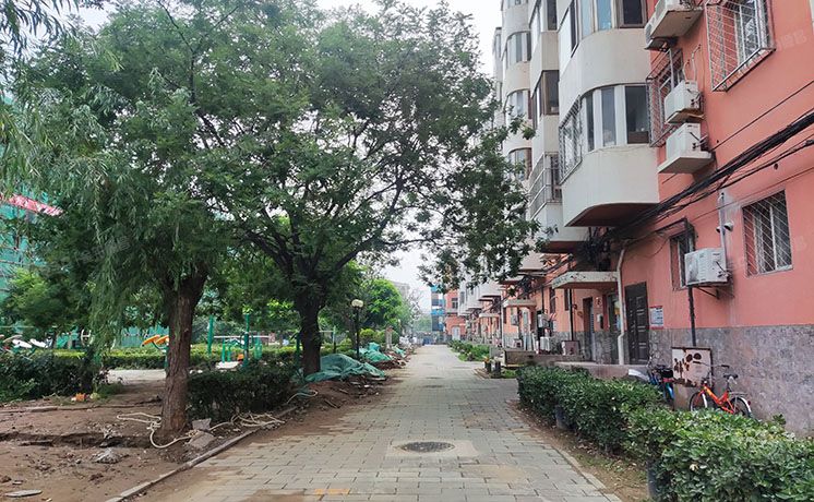 房山区 良乡地区苏庄一里19号商住楼4层3-402（苏庄一里）