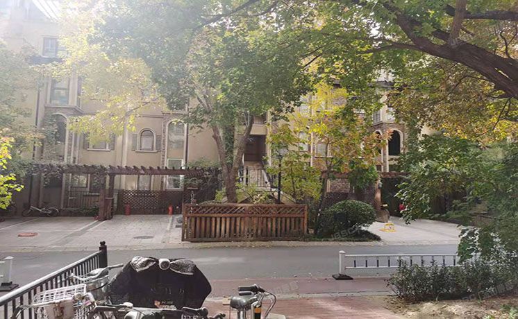 通州区 翠屏南里113号楼1至2层2单元102号（龙湖蔚澜香醍）