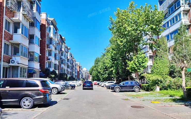 通州区 站前巴黎金侨时代家园353号楼1层112