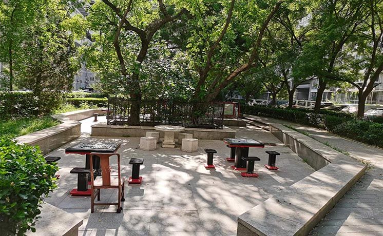 东城区 朝阳门南小街16号楼4层4单元403 按经适房管理