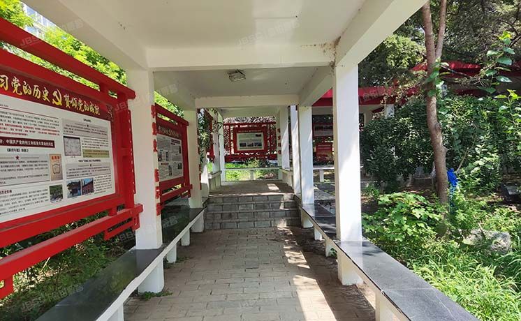 大兴区 黄村镇三中西巷15号院1号楼2层2-201（康宁家园）