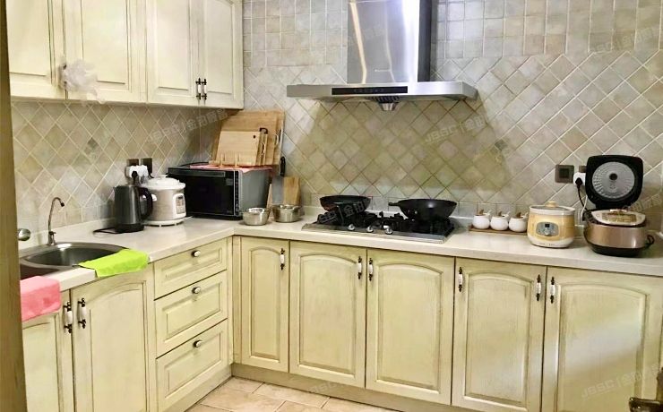 顺义区 天竺新新家园23号楼-1至3层02 别墅