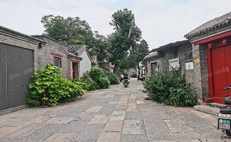 东城区 草场八条37号6号1层 平房