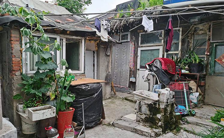 东城区 草场八条37号6号1层 平房