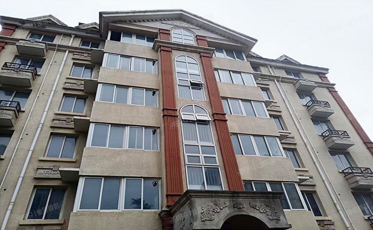 房山区 世界名园3号楼1层一单元102室