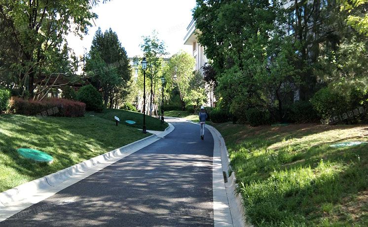 海淀区 西山壹号院南区10号楼4层2单元528