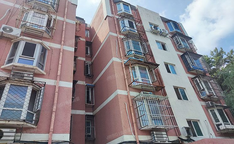 丰台区 和义西里三区18号楼6-601室