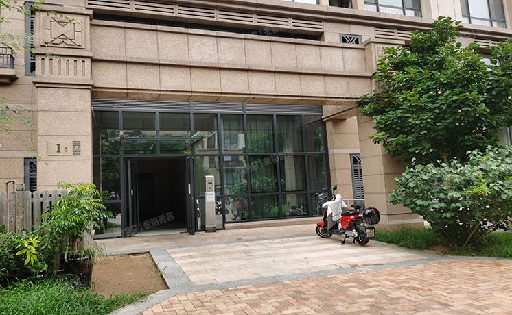 通州区 滨榆东路2号院1号楼113室（朝北8080）