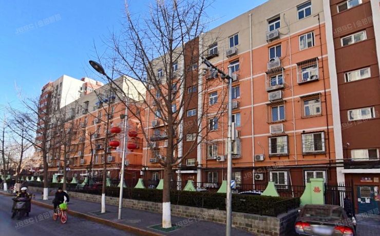 海淀区 电车厂宿舍5号楼2层5门6号 房改房