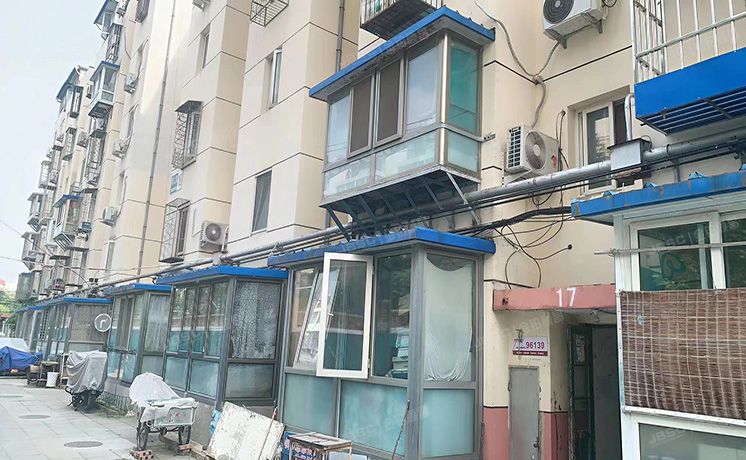 丰台区 同仁园10号楼1层17门101  房改房