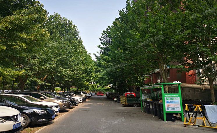 丰台区 方庄南路18号院8号楼4层405  按经适房管理