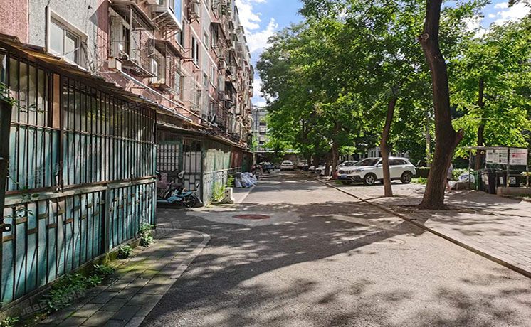 朝阳区 三源里南小街9号楼2层1单元203