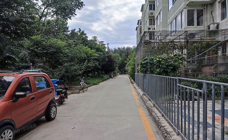 房山区 良乡地区北潞冠家园21号楼6层1单元602 经适房