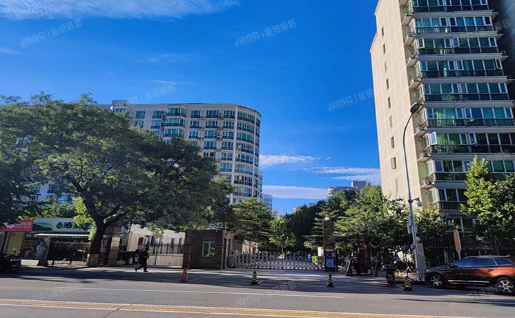 海淀区 蓝靛厂晴波园4号楼7层1单元8A