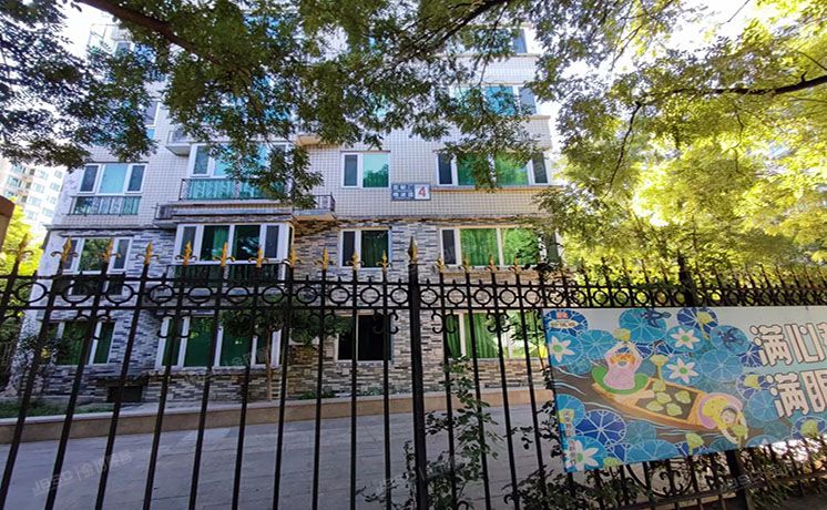 海淀区 蓝靛厂晴波园4号楼7层1单元8A