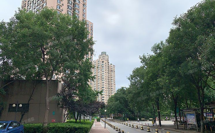 丰台区 万年花城二期15号楼17层1704