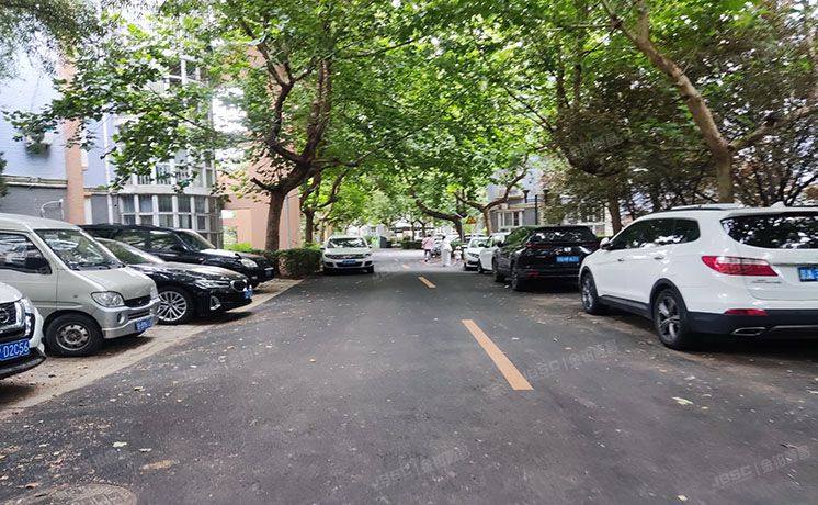 房山区 伟业嘉园西里8号楼6层 3-601，6层3-601跃层