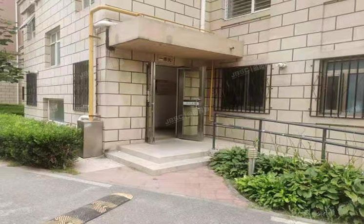 房山区 明峻嘉园32号楼2层1单元202