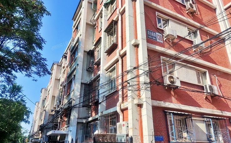 丰台区 丰台南路130号楼1层3门33号