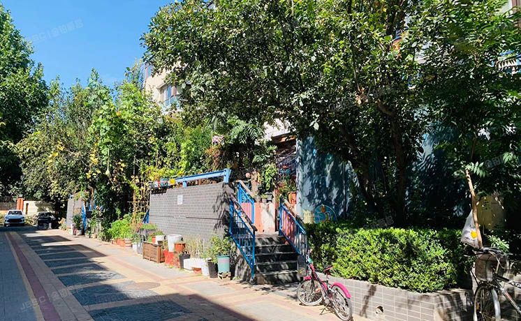 朝阳区 青青家园112号楼1层4门101