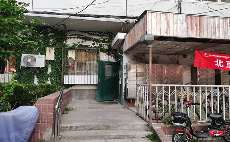 东城区 东四块玉北街1号楼3层304 房改房