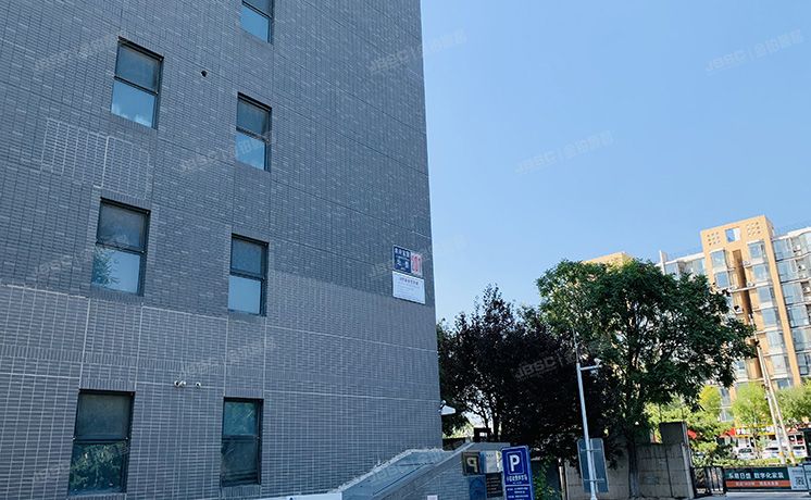 朝阳区 丽都东镇201号楼7层5单元701