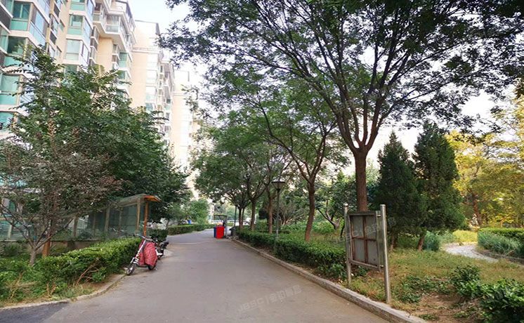 丰台区 紫芳园二区4号楼5层2单元502及+3车位