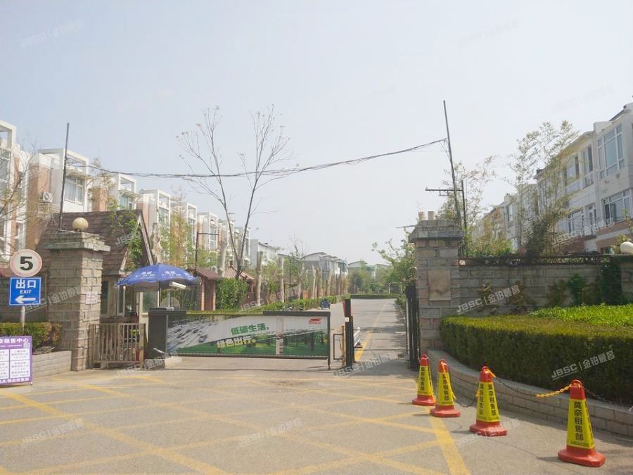 顺义区 莫奈花园1号楼1至3层109 别墅