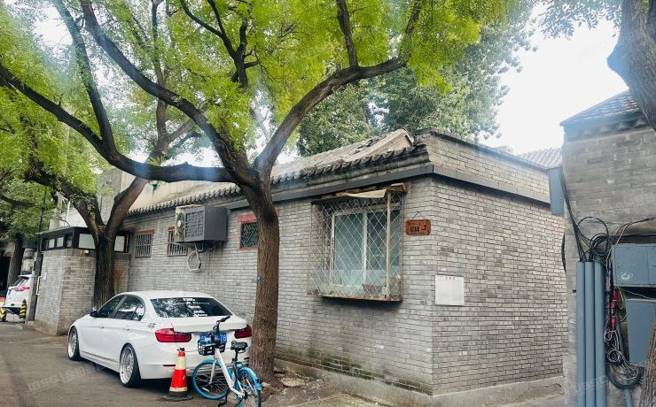 东城区 南板桥胡同9号1幢等7幢房产