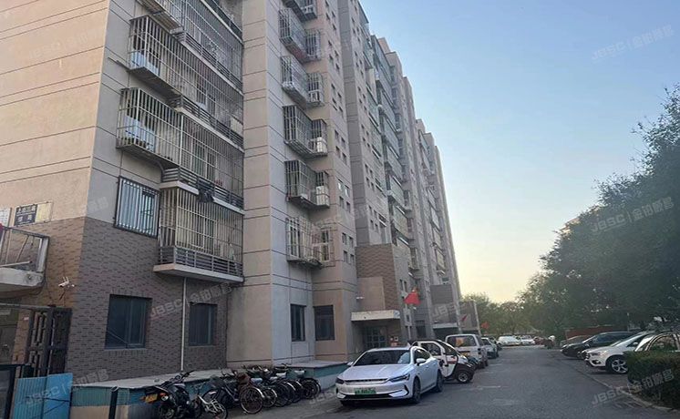 海淀区 上庄三嘉信苑16号楼4层2单元402