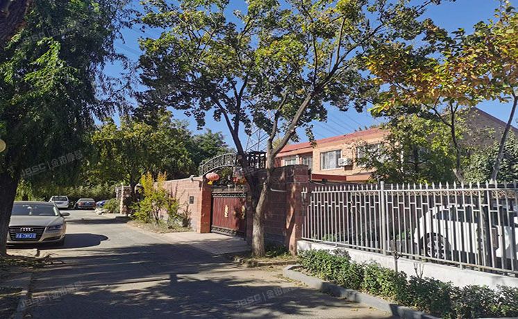 通州区 运通花园608-2号1至2层  别墅