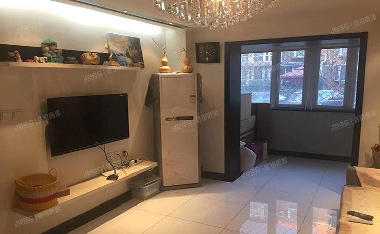 顺义区 樱花园三区18号楼1层五单元101