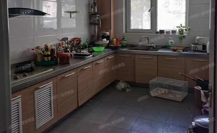 通州区 DBC加州小镇111号楼1层4-102