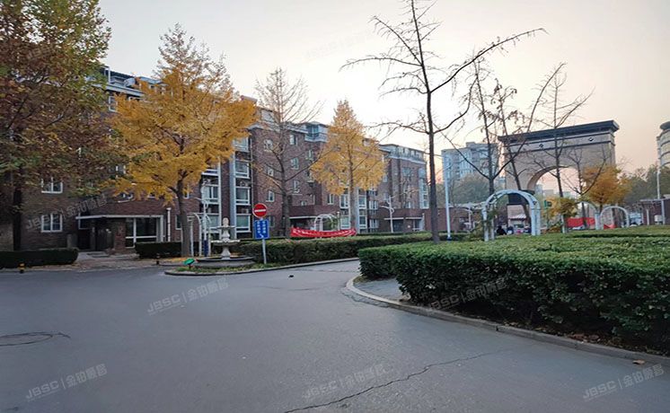 通州区 DBC加州小镇111号楼1层4-102