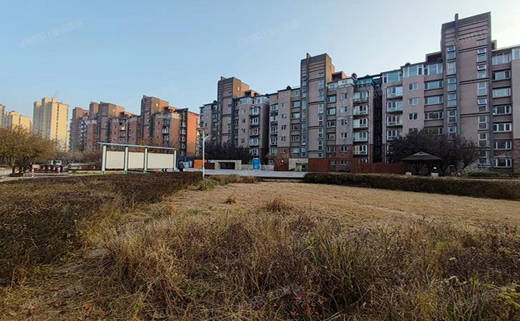 通州区 DBC加州小镇111号楼1层4-102