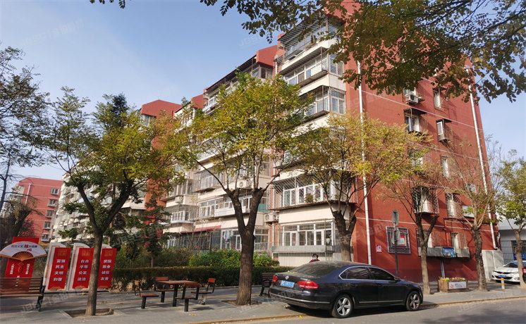 顺义区 石园东区17号楼3层四单元302