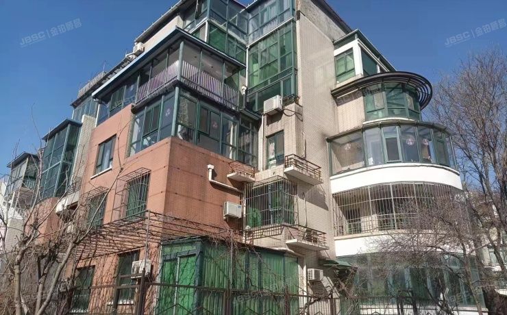 大兴区 月桂庄园19号楼3至4层1-302