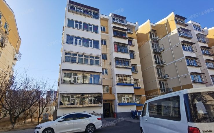 顺义区 裕龙花园六区19号楼3层一单元301号