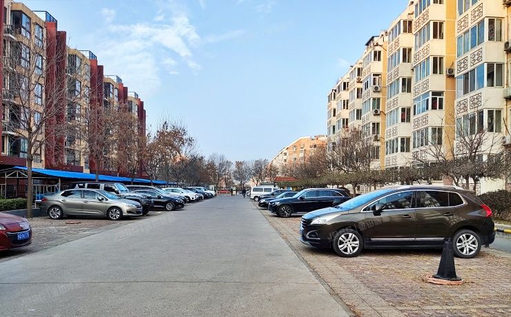 房山区 良乡鸿顺园9号楼6层5-602,5-602跃层