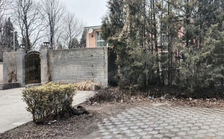 怀柔区 龙山新新小镇目耕坊16、17号-1至2层目耕坊17号 别墅